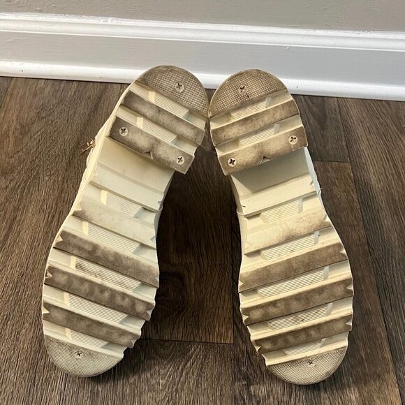 Shoe Dazzle Danilyn Lug Sole Bootie Faux Leather Cream Size 11 - Picture 8 of 10